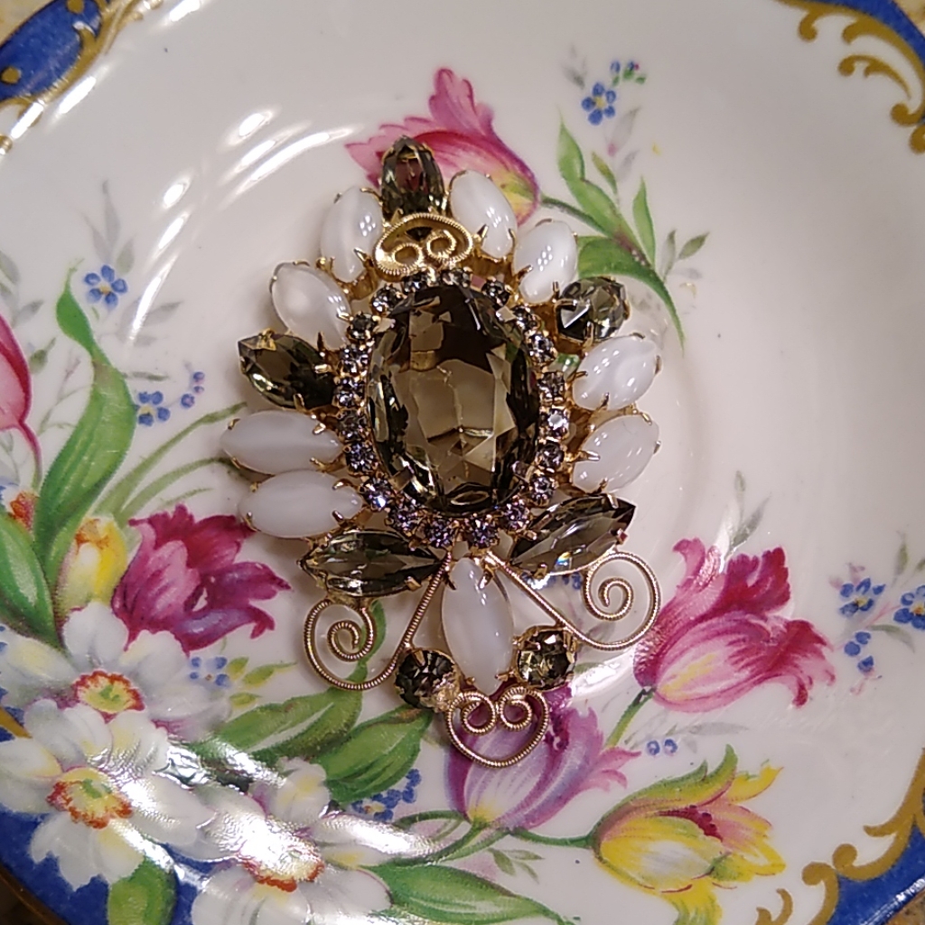 Vintage Crystal Brooch